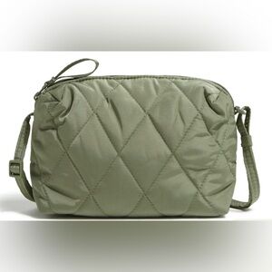 Vera Bradley Quilted Olive Green Camera Bag Crossbody DEEP LICHEN GREEN PATTERN